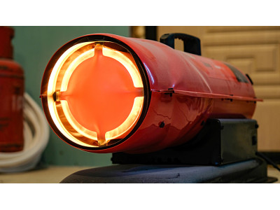 Почему гаснет газовая тепловая пушка: причины и решение